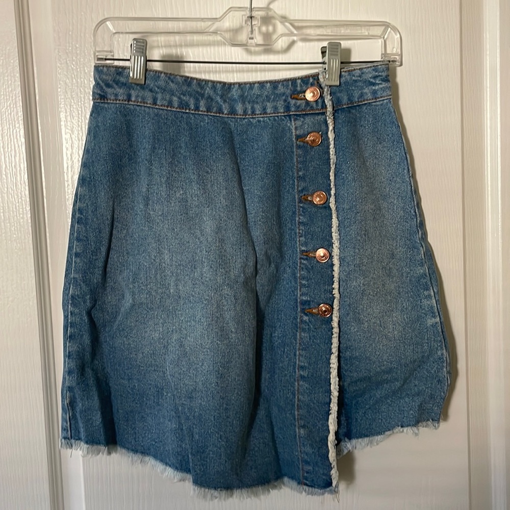 Zara | S | Light Wash Asymmetrical Denim Skirt